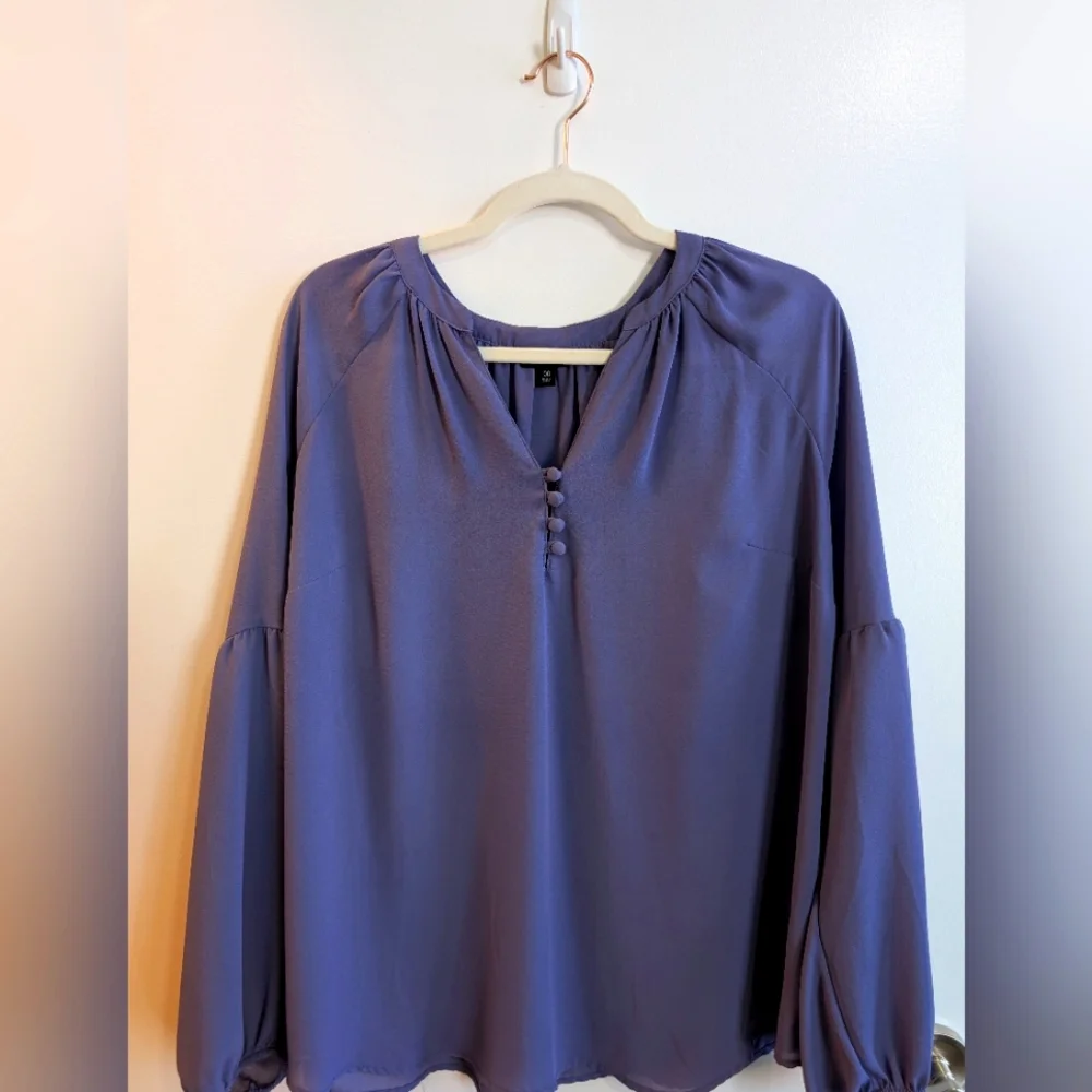 TORRID - Women's Purple Blouse (00) - Picture 2 of 4